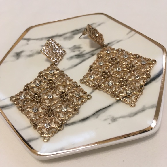 Gold Diamond Shaped Earring - Picture 2 of 3